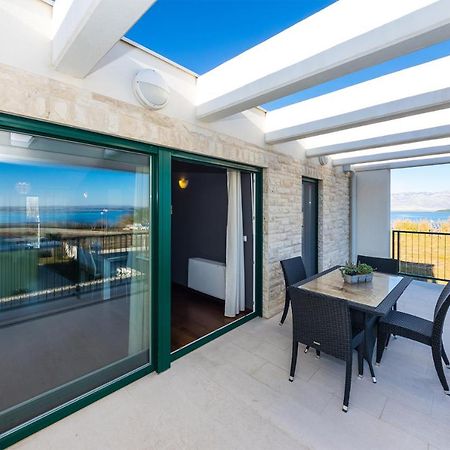 Queen Beach Apartments نين المظهر الخارجي الصورة