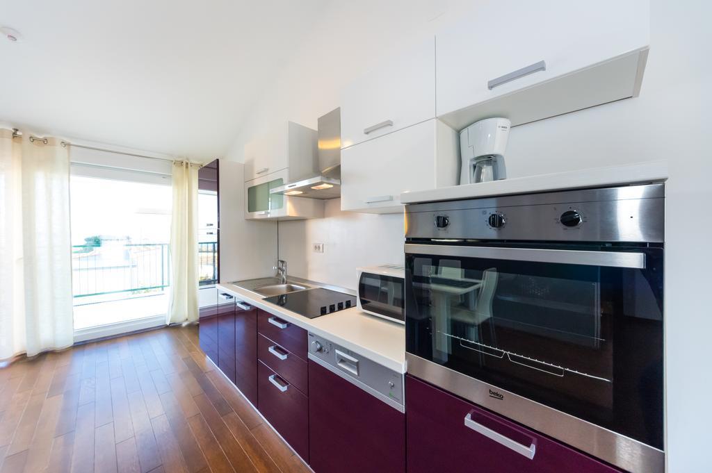 Queen Beach Apartments نين المظهر الخارجي الصورة