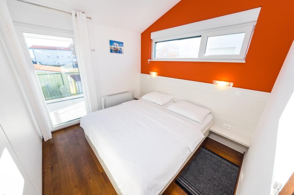 Queen Beach Apartments نين المظهر الخارجي الصورة