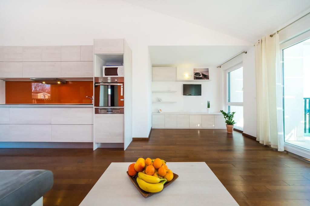 Queen Beach Apartments نين المظهر الخارجي الصورة
